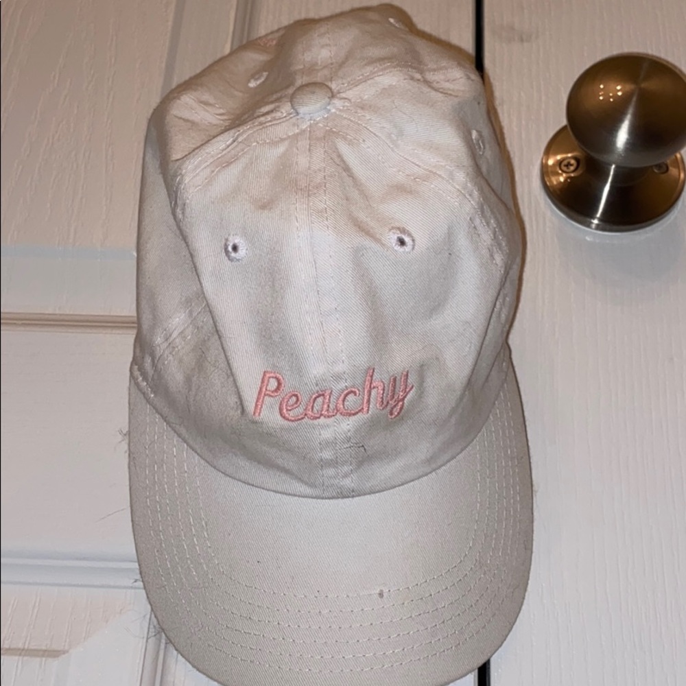 Brandy Melville Peachy Hat